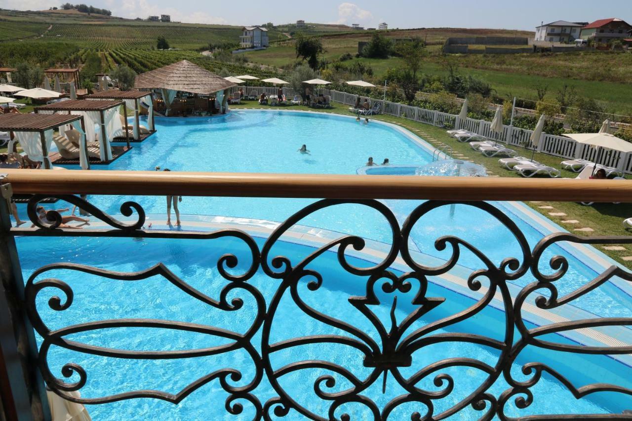 Vinea Resort ดูร์เรส ภายนอก รูปภาพ